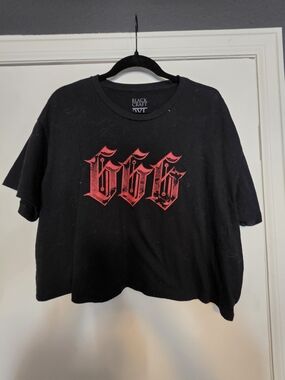 Blackcraft Crop Tee